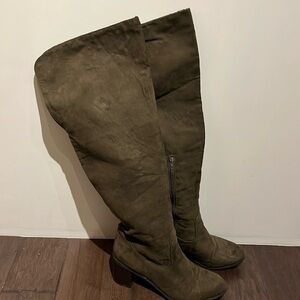 Women’s JustFab Over The Knee Boots, olive green alle WC size 11 zipper